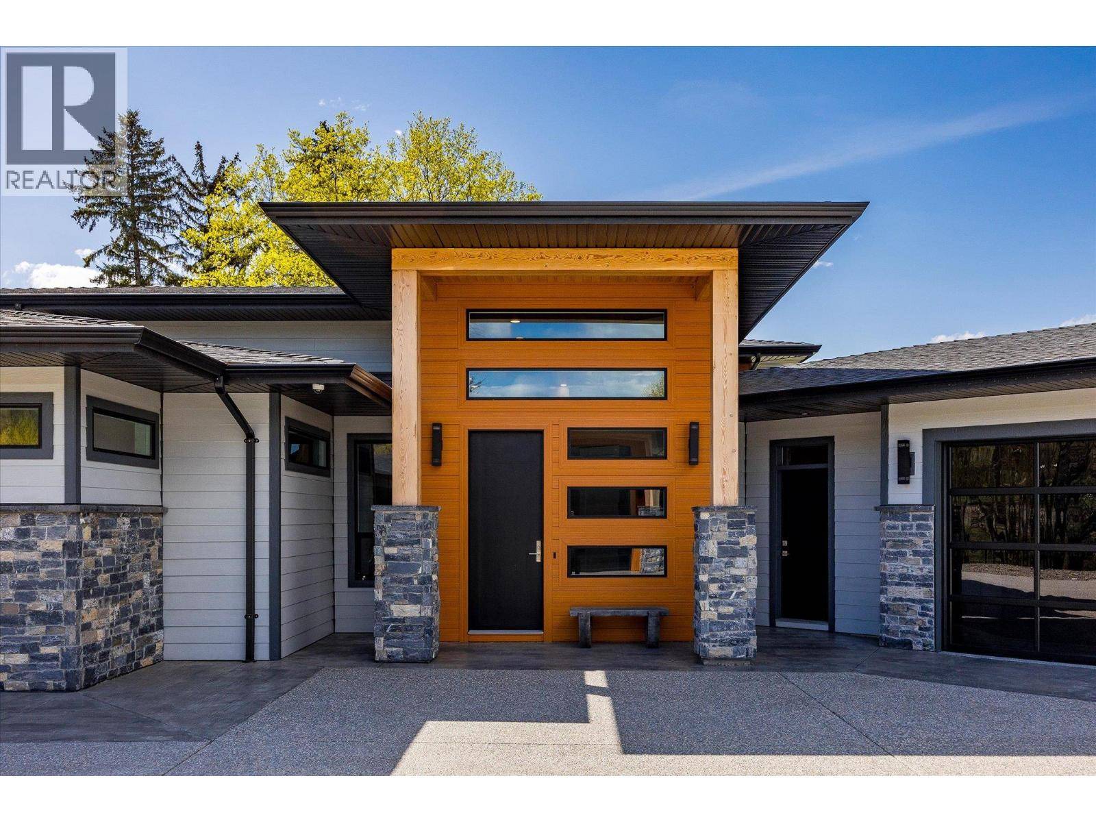 Coldstream, BC V1B3H4,7260 Highway 6