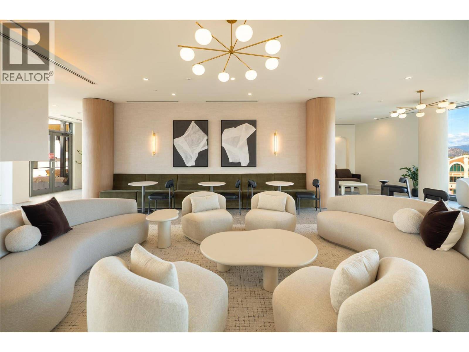 Kelowna, BC V1W0H6,3340 Lakeshore RD #715