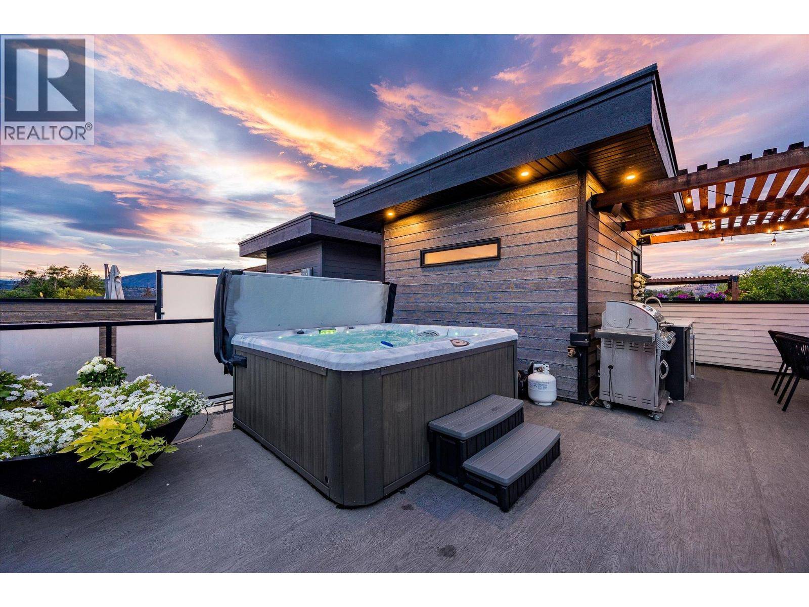 Kelowna, BC V1Y5B9,796 Wardlaw Avenue