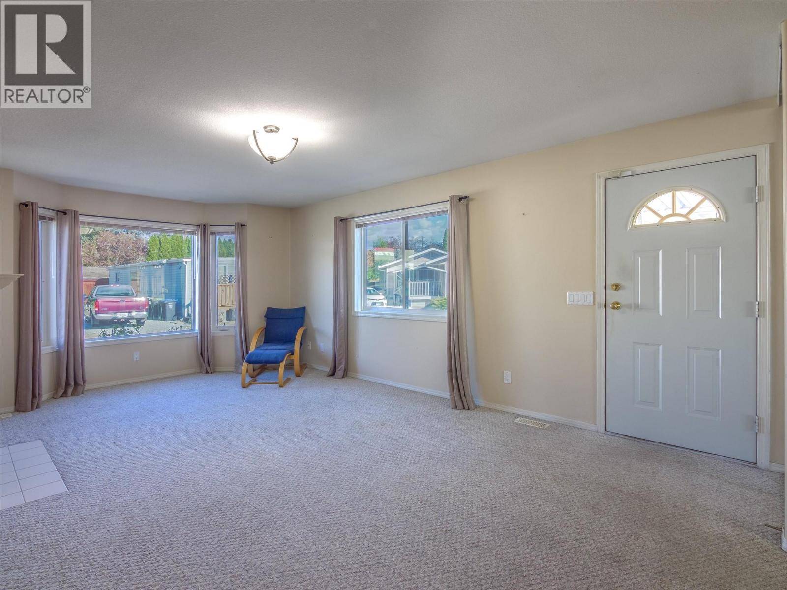 Kelowna, BC V1X2P5,670 McCurdy RD #4