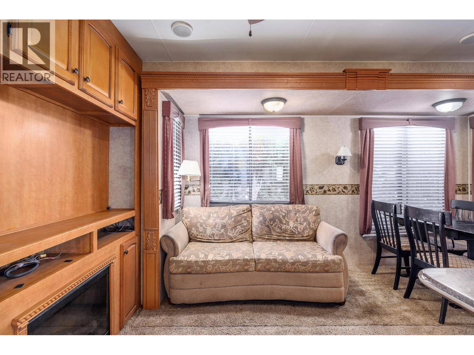 Kelowna, BC V4V1P4,415 COMMONWEALTH RD #600