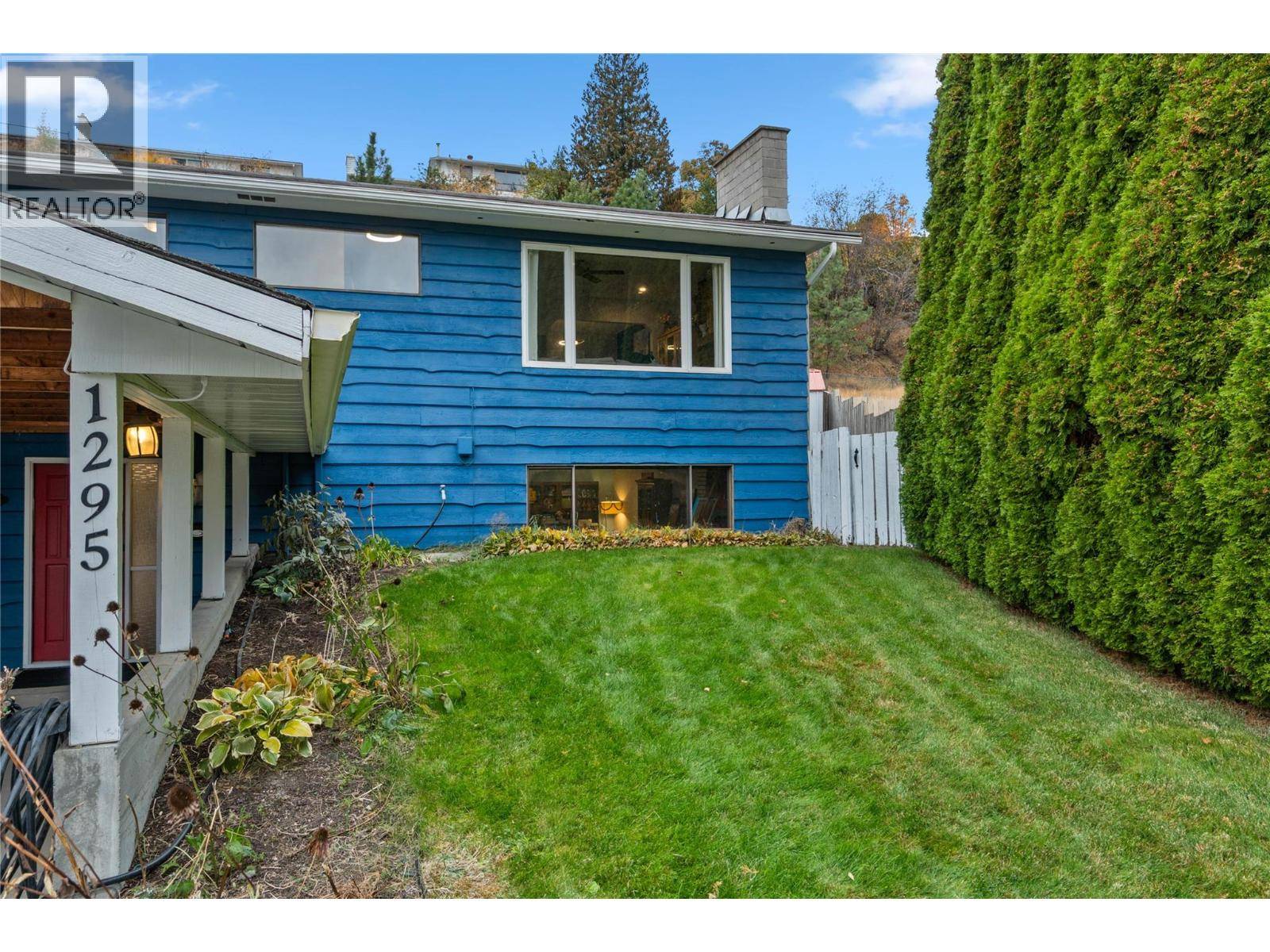 Kamloops, BC V2C6B4,1295 Monashee Court