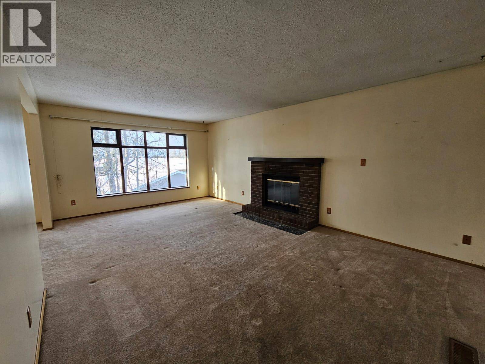 Tumbler Ridge, BC V0C2W0,128 Kiskatinaw Crescent