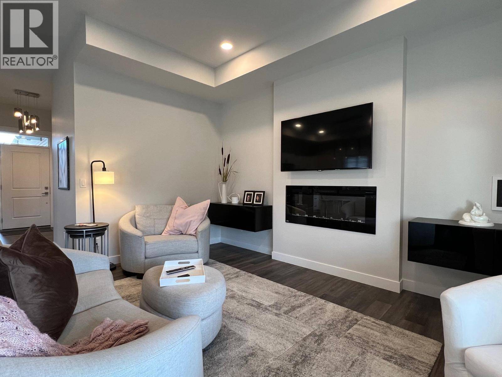 Vernon, BC V1H1Z1,935 9th Avenue