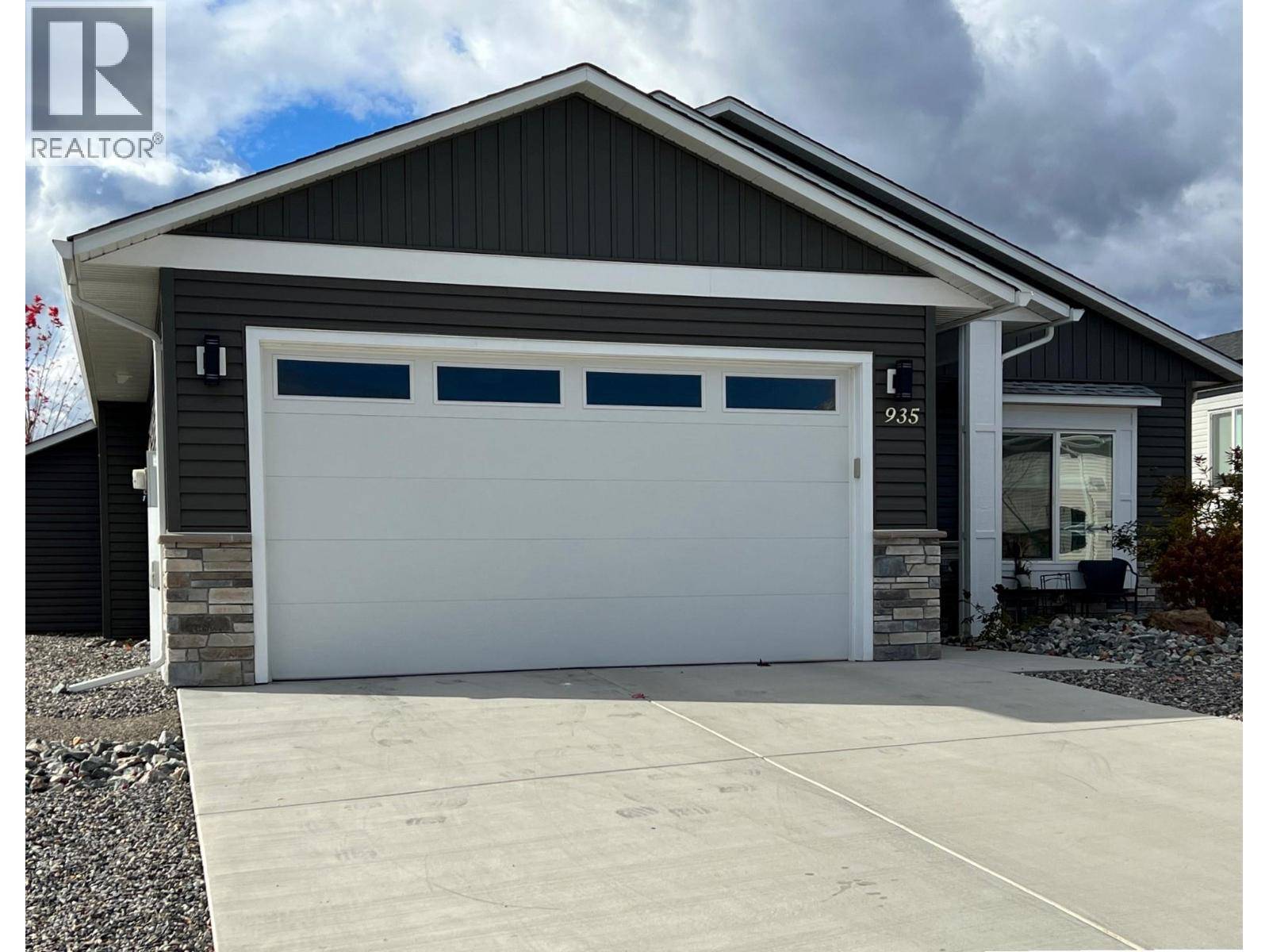 Vernon, BC V1H1Z1,935 9th Avenue