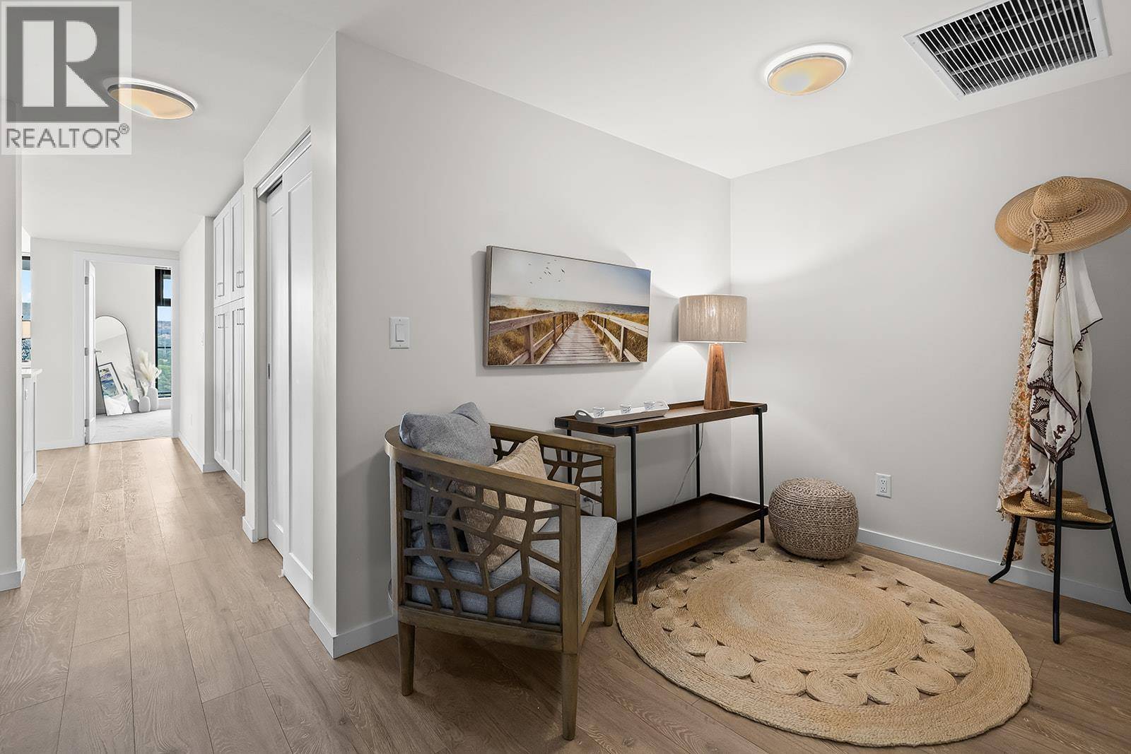 Kelowna, BC V1Y0C1,485 Groves AVE #1201