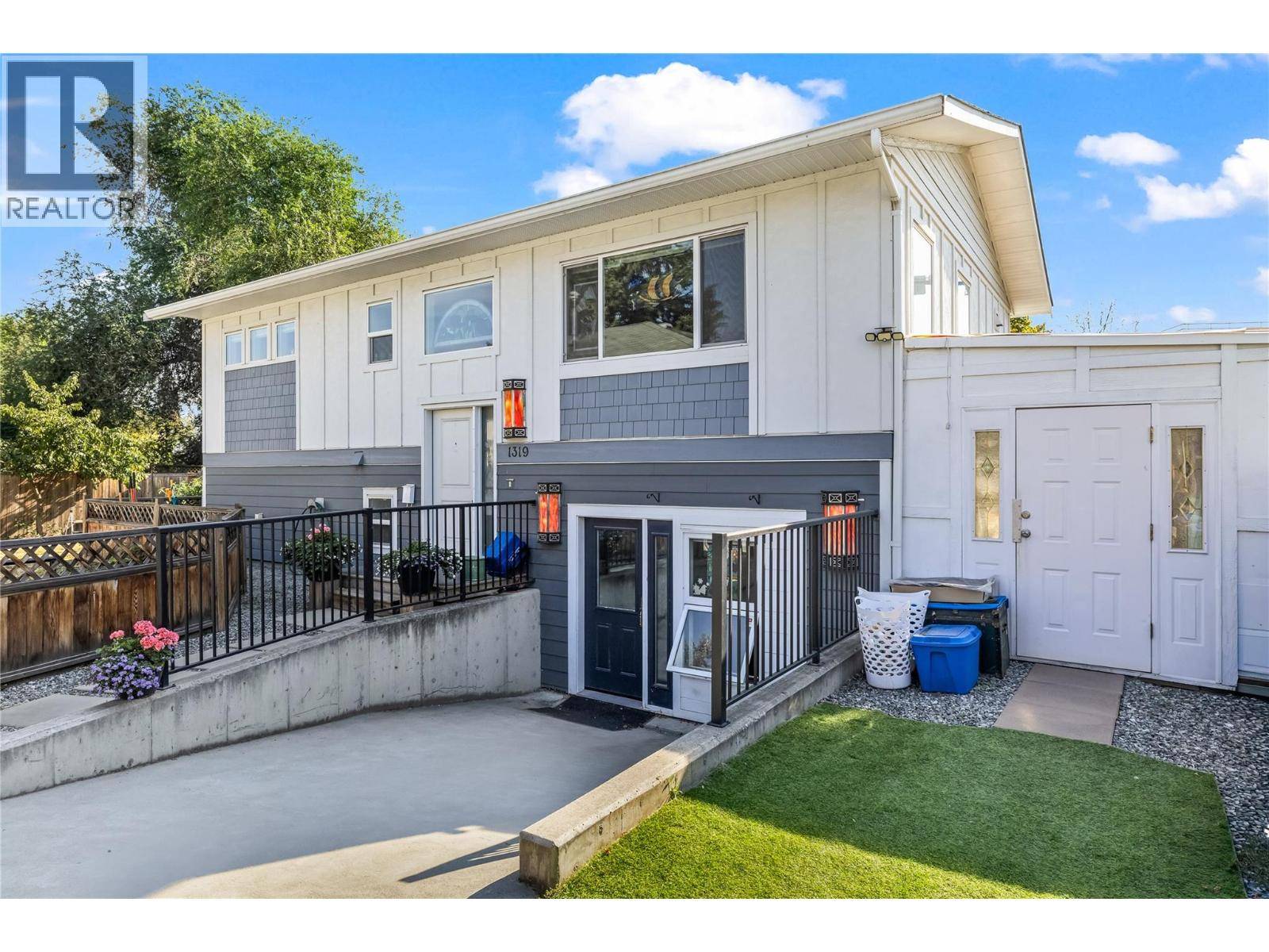 Kelowna, BC V1Y6B8,1319 Belaire Avenue