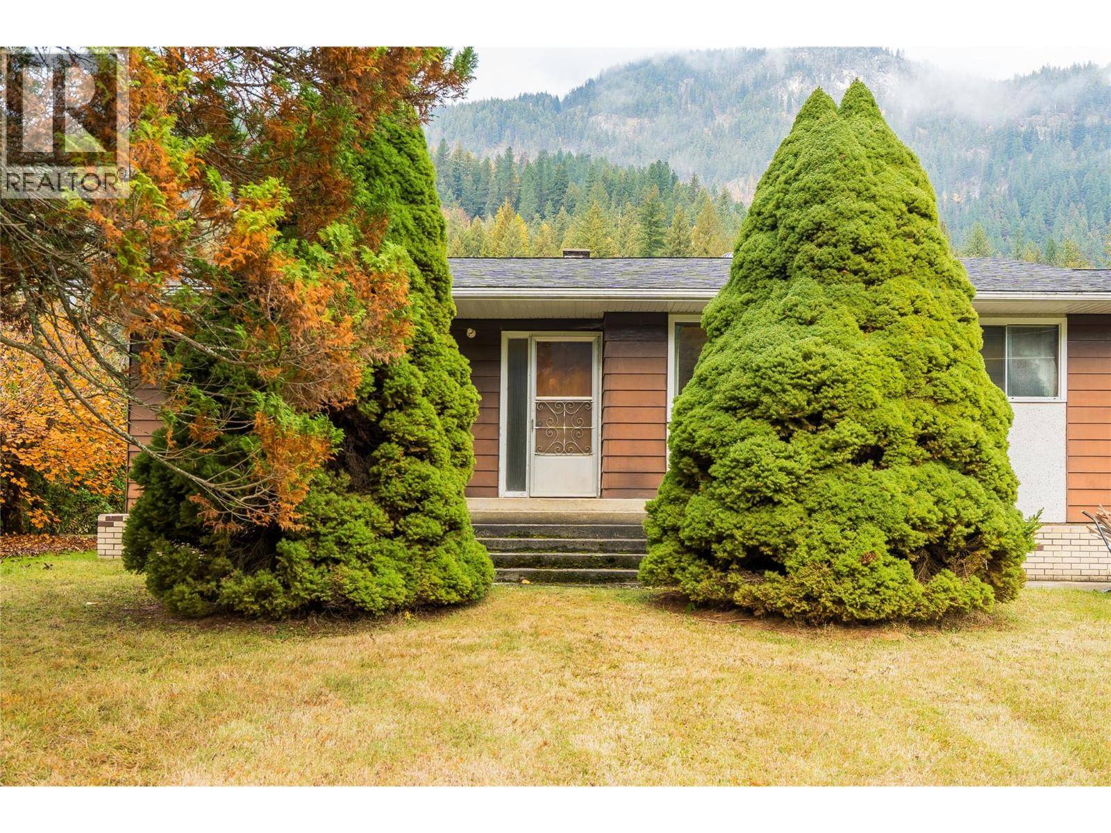 Thrums, BC V1N4M7,1535 Highway 3a Highway