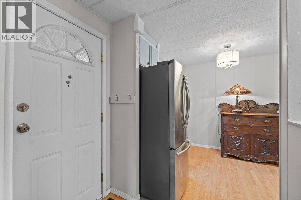 Salmon Arm, BC V1E2N4,1361 30 ST Southeast #43