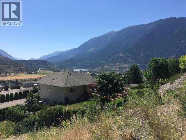 Lillooet, BC V0K1V0,233 HILLCREST Drive
