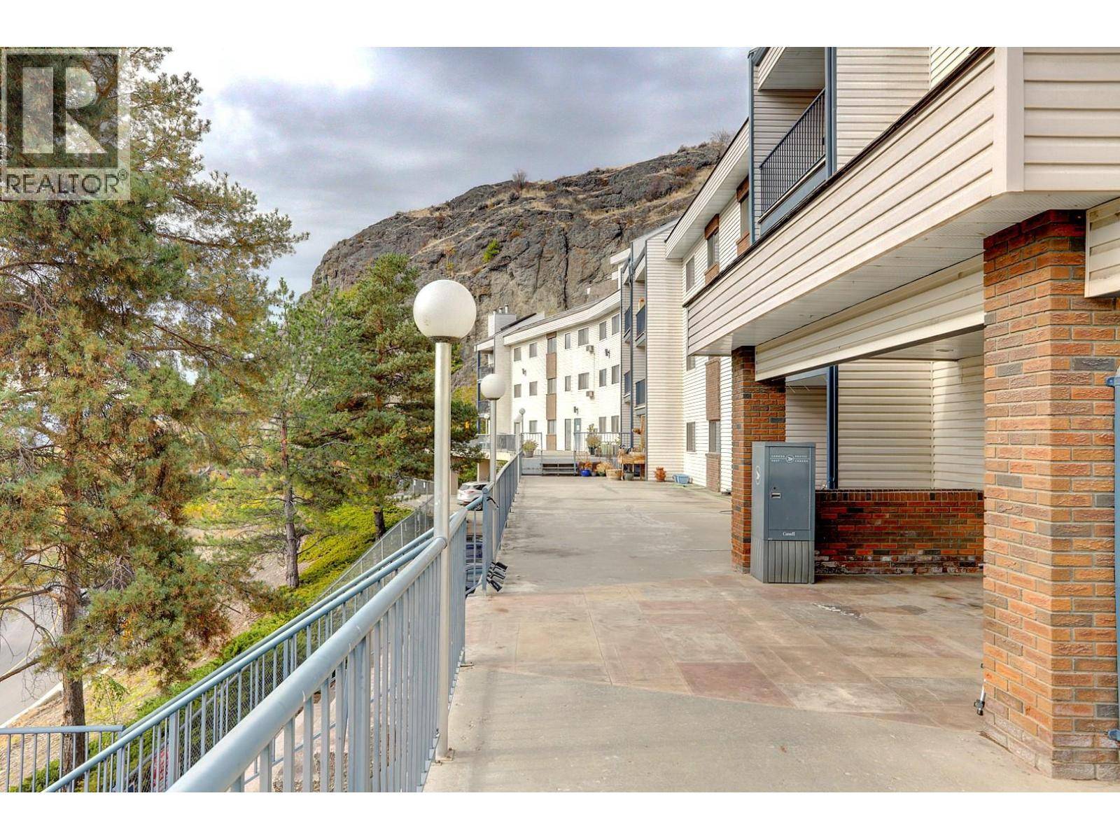 Vernon, BC V1T8M3,3901 32 AVE #209