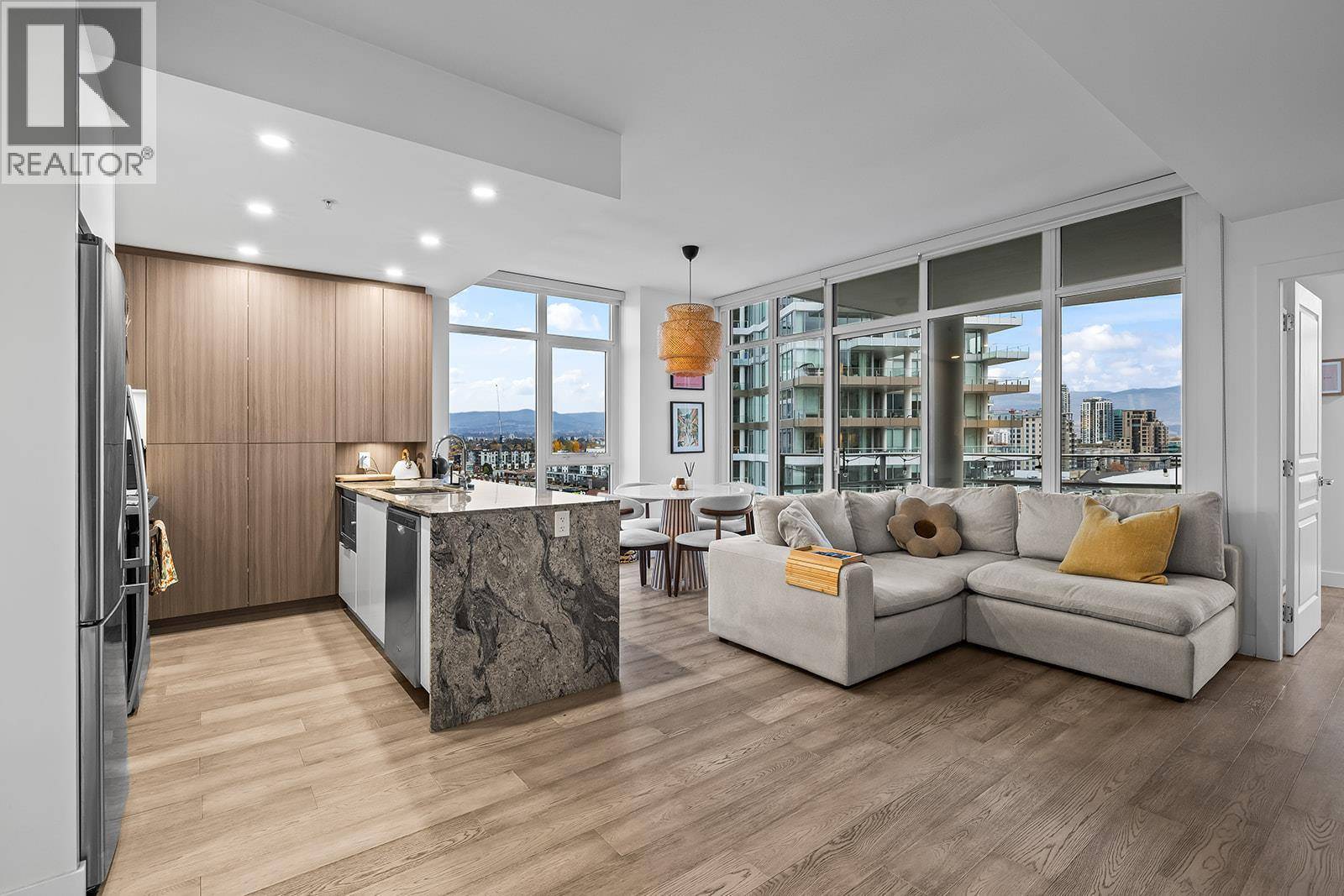 Kelowna, BC V1Y0G2,1151 Sunset DR #905