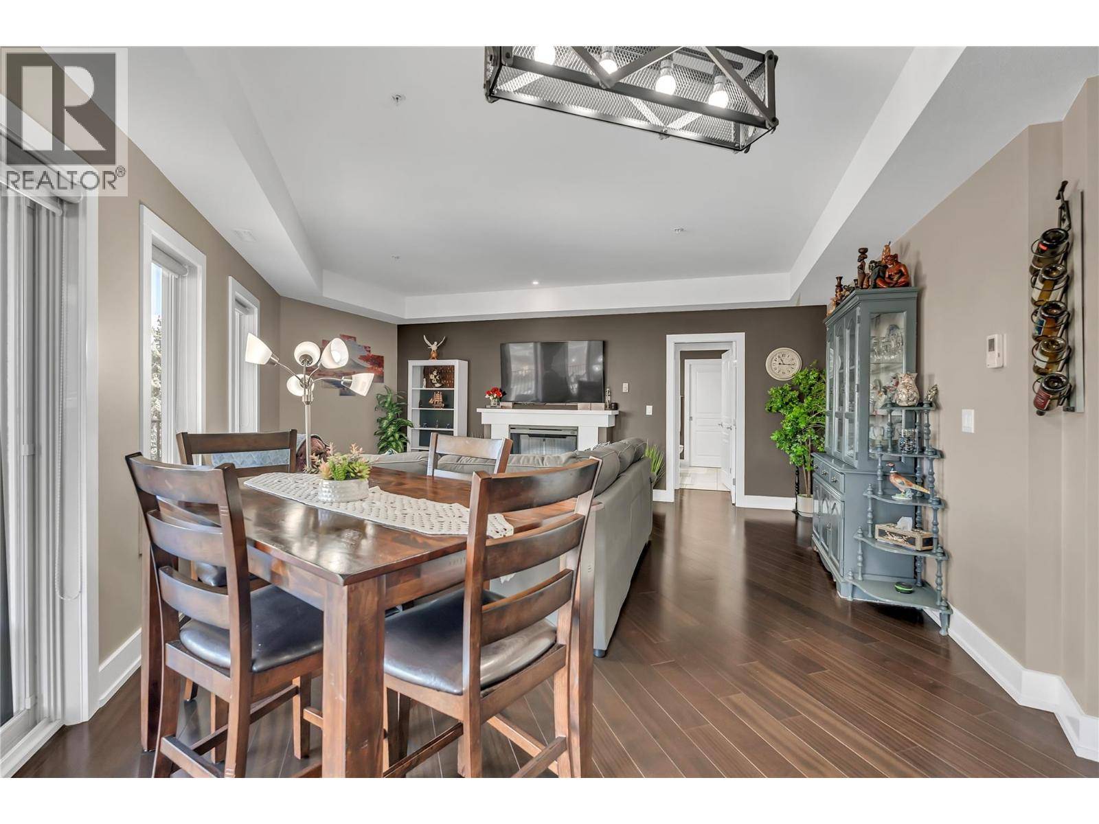 Penticton, BC V2A3T8,250 Waterford AVE #302