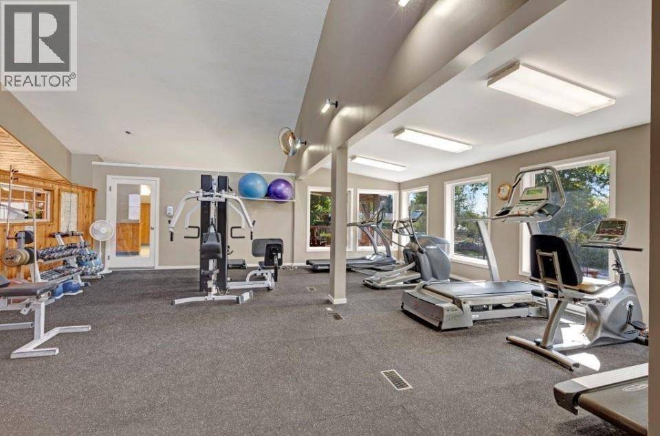 Kelowna, BC V4V1P4,415 Commonwealth RD #332