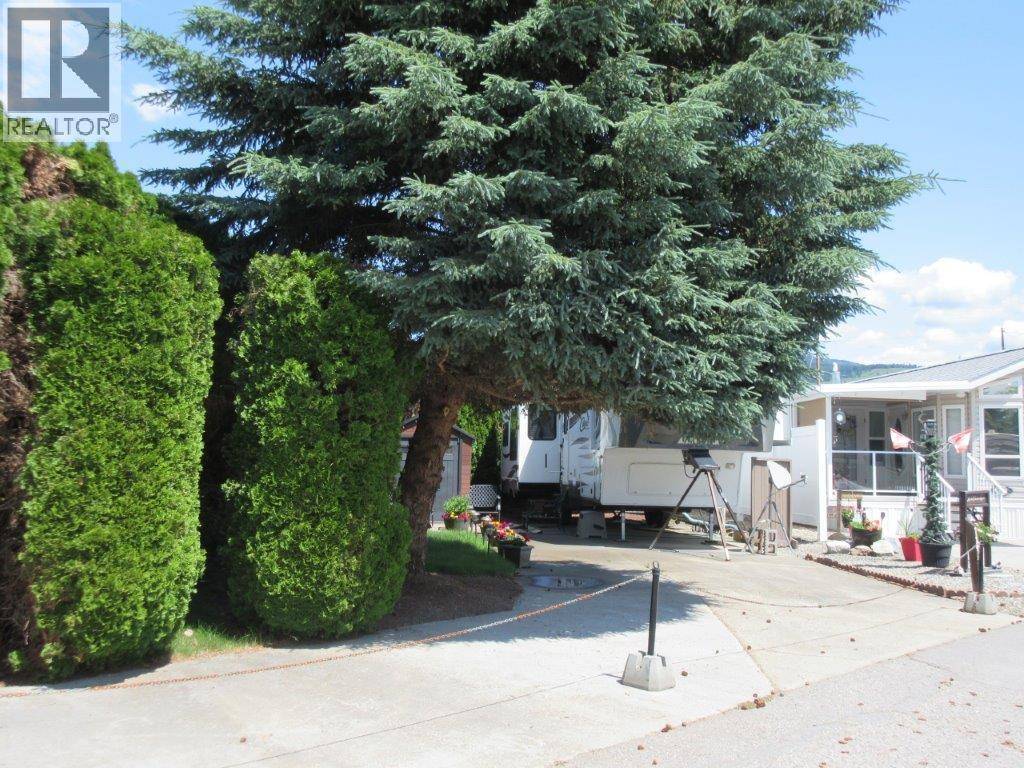 Kelowna, BC V4V1P4,415 Commonwealth RD #144