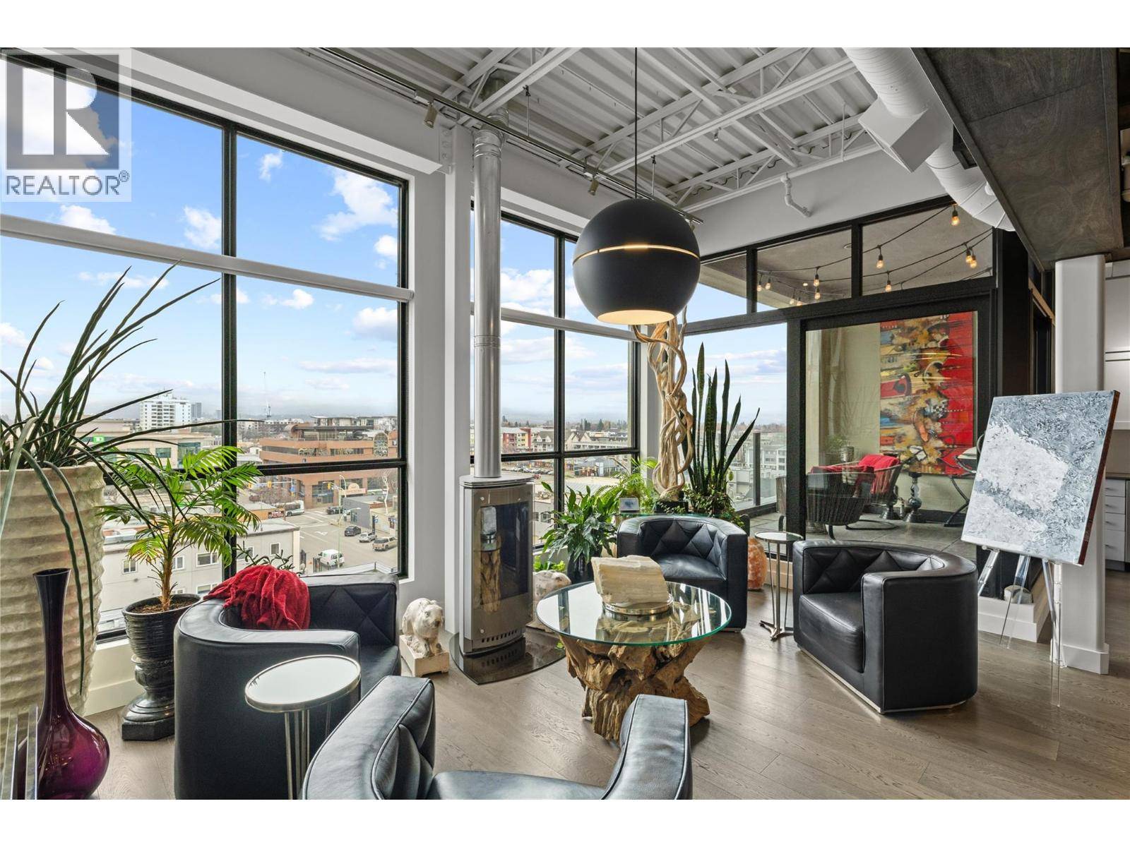 Kelowna, BC V1Y1P7,1630 Pandosy ST #605