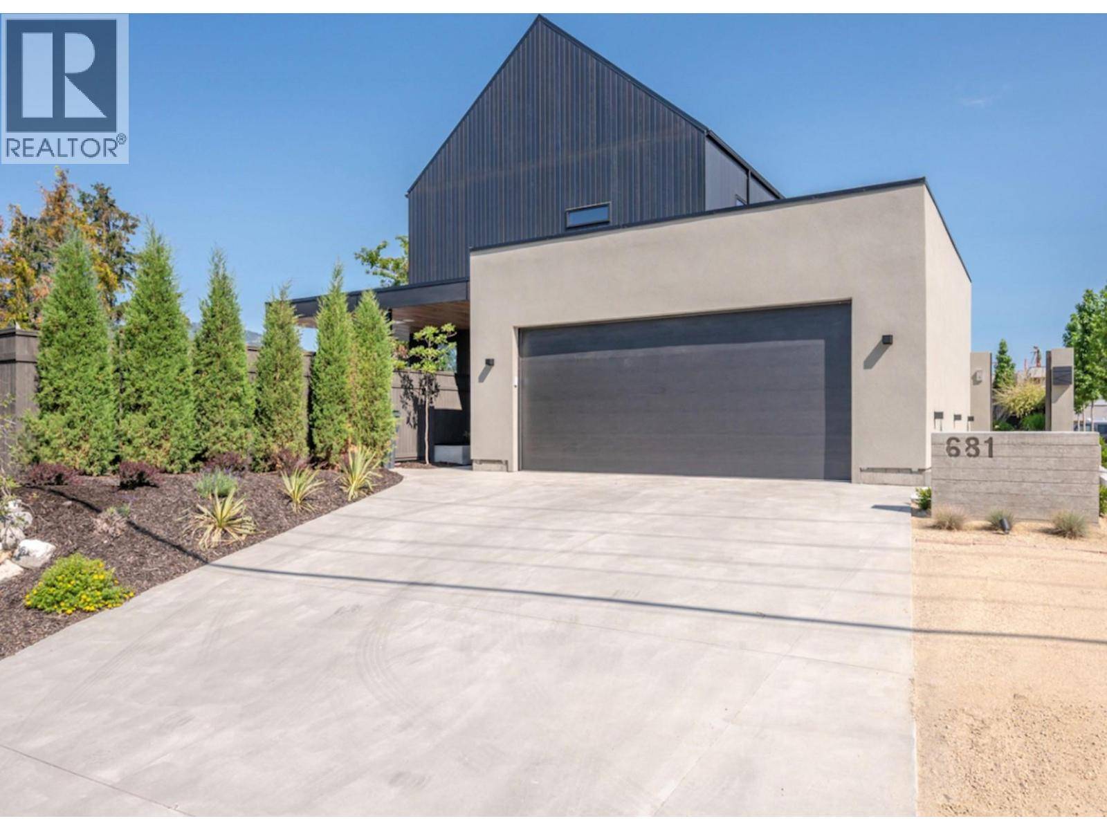 Penticton, BC V2A1A4,681 Vancouver Avenue