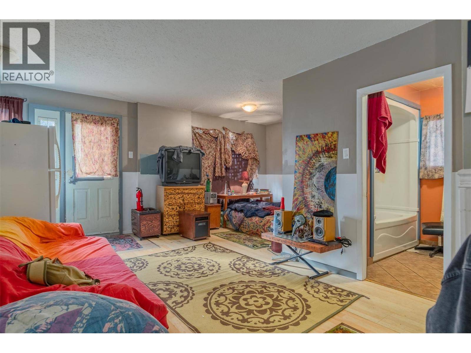 Fruitvale, BC V0G1L1,1976 Watson Lane