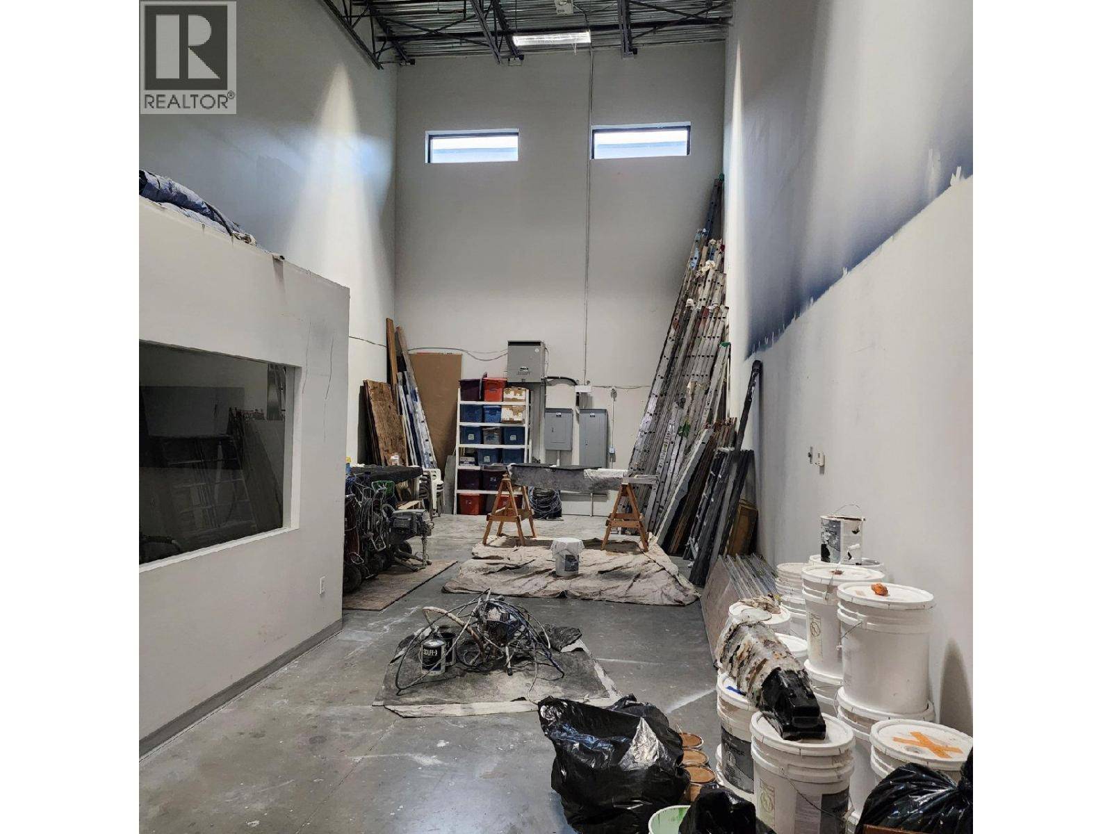 Kelowna, BC V1Y8M4,1625 Dilworth DR #205