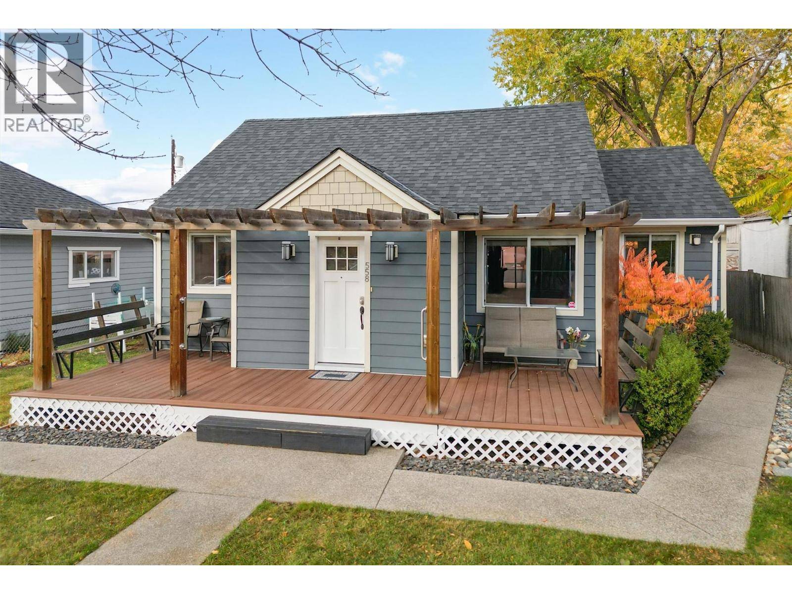 Kelowna, BC V1Y7M3,558-560 Cambridge Avenue