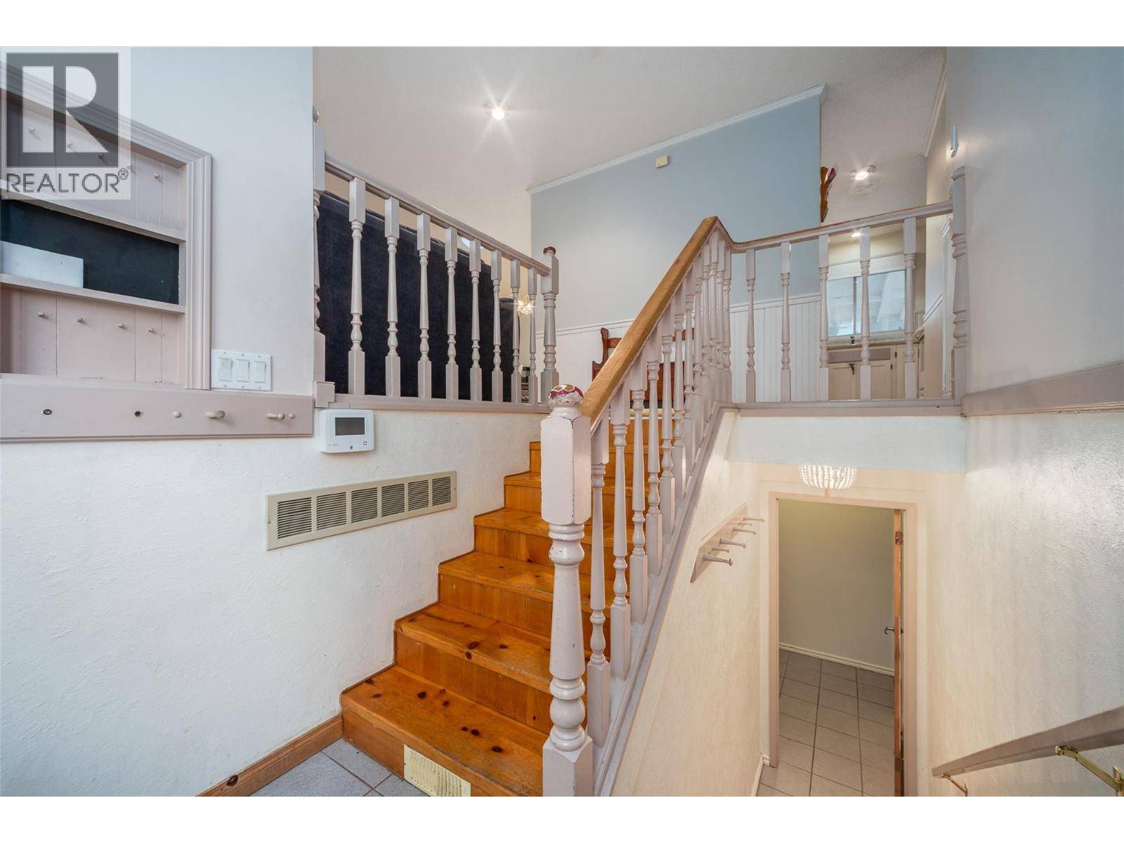 Vernon, BC V1T6R7,1012 33 Avenue