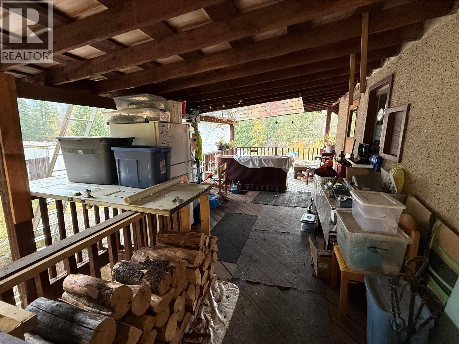 Salmo, BC V0G1L1,5015 Erie-Ross Spur Road