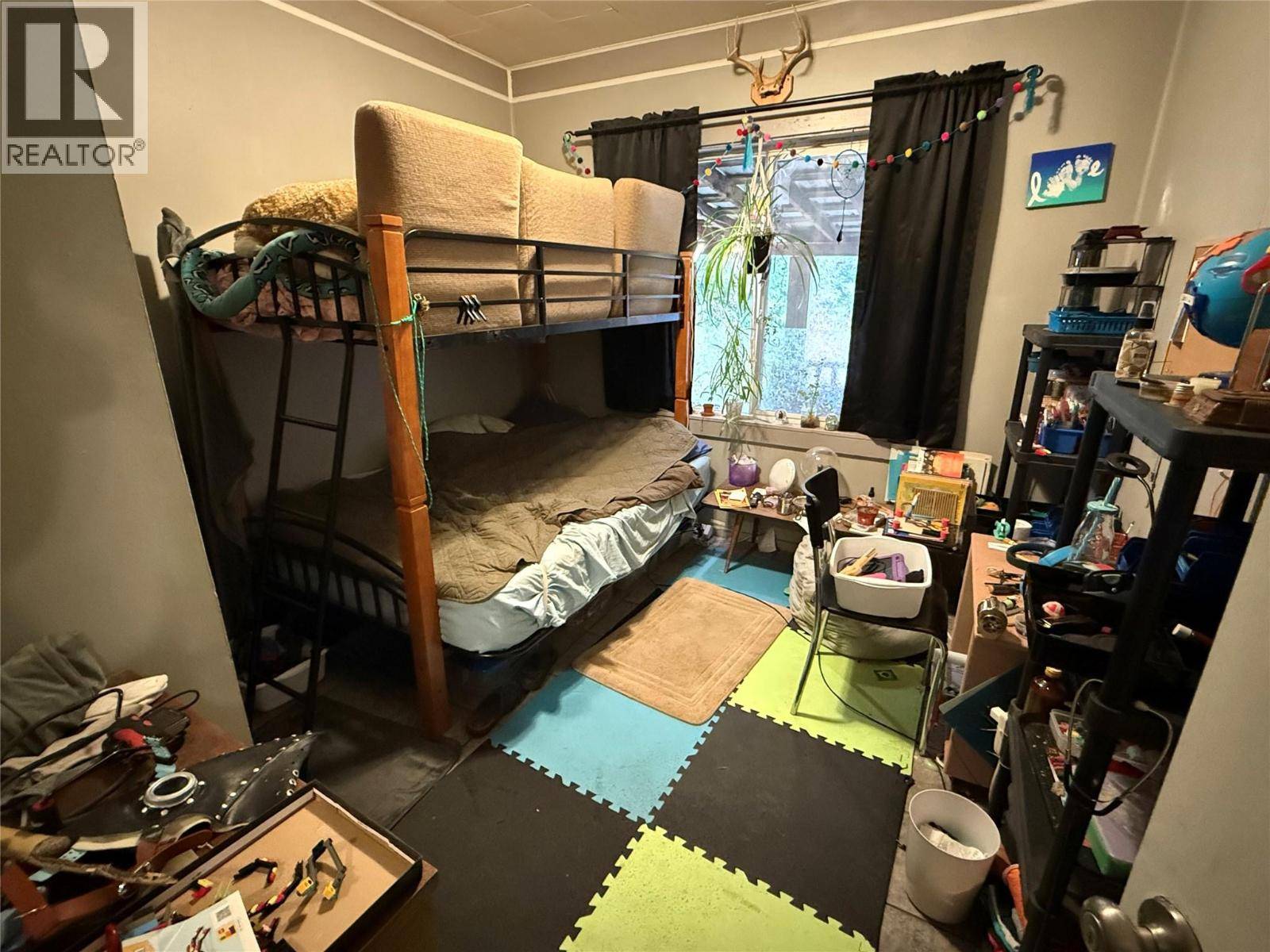 Salmo, BC V0G1L1,5015 Erie-Ross Spur Road