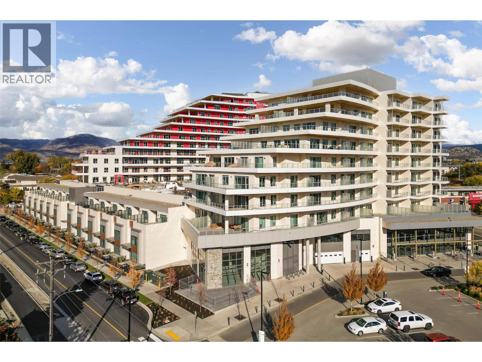 Kelowna, BC V1W0H6,3340 Lakeshore RD #1003