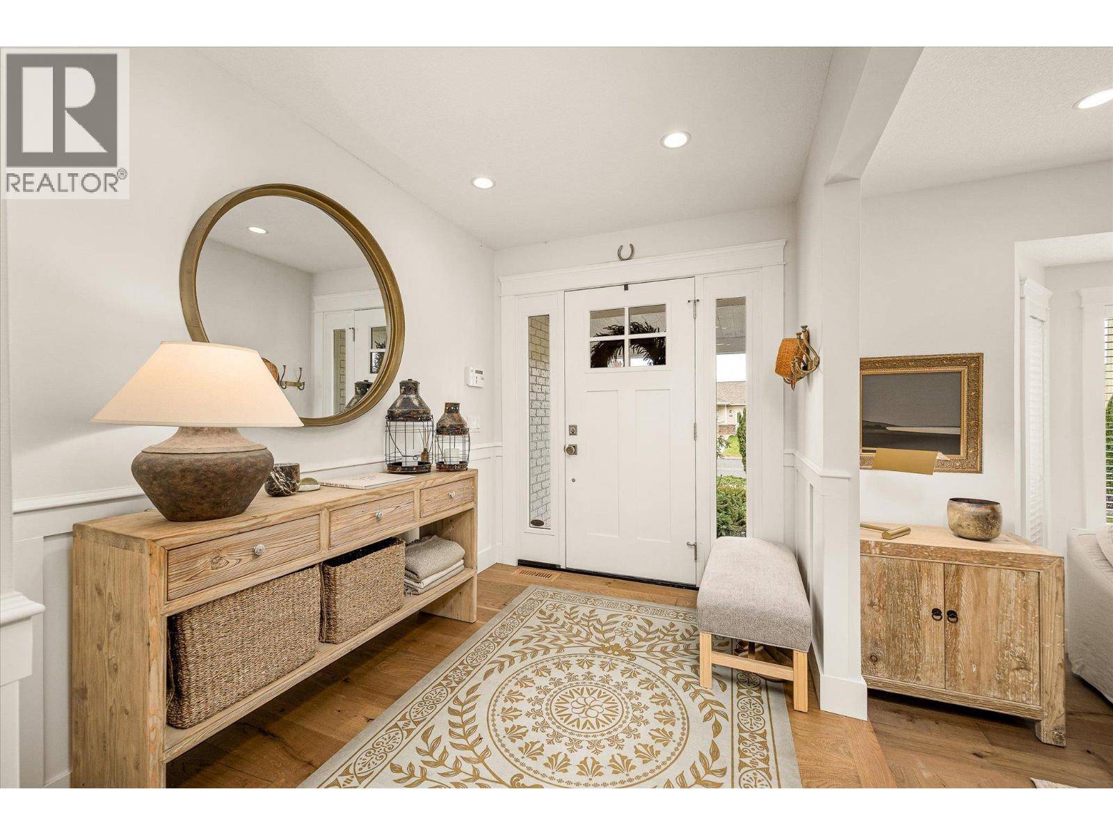 Kelowna, BC V1Y8W8,1039 Cushing Court