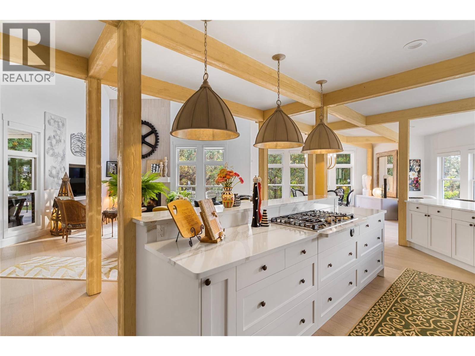 Kelowna, BC V1V1Y2,2075 Lillooet Court