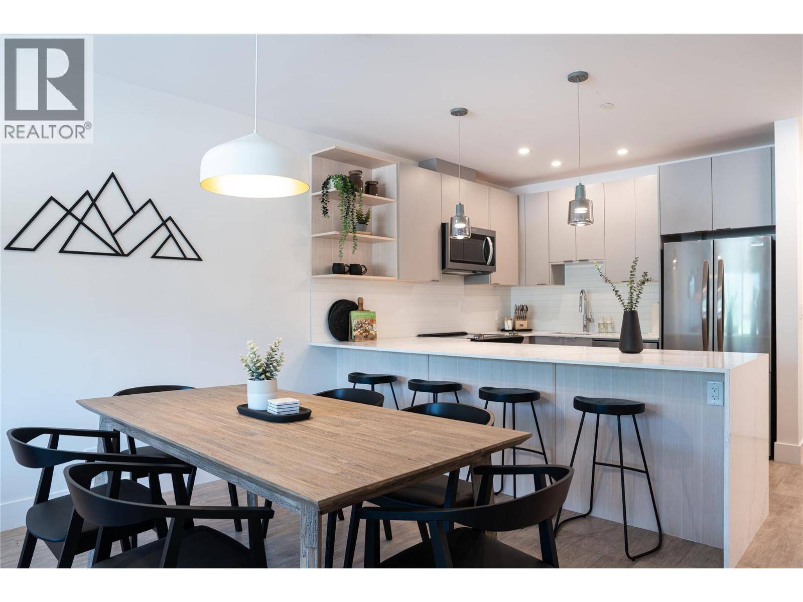 Revelstoke, BC V0E2S3,1701 Coursier AVE #2206