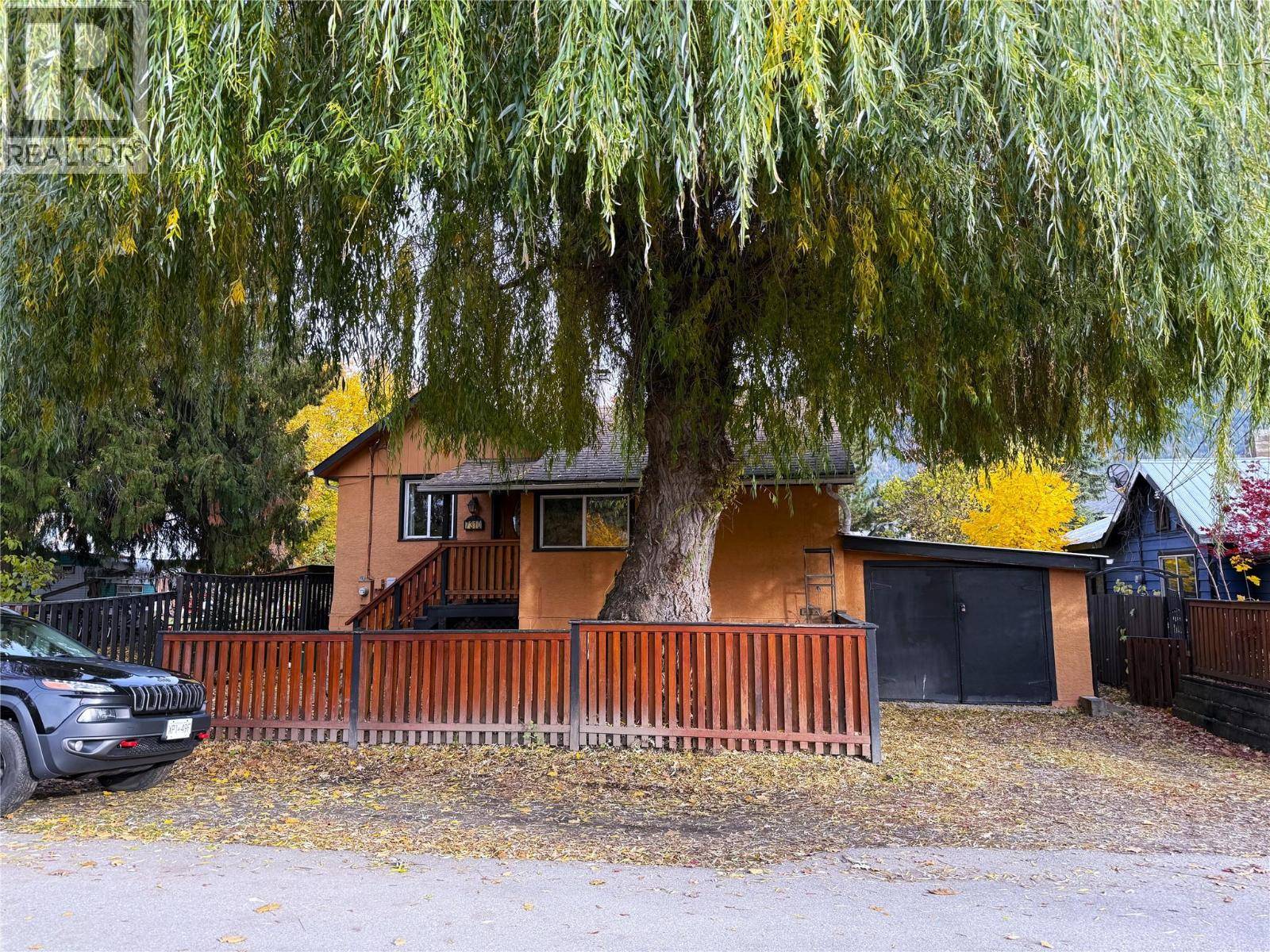 Salmon Arm, BC V0E1K0,7310 51 Street NE