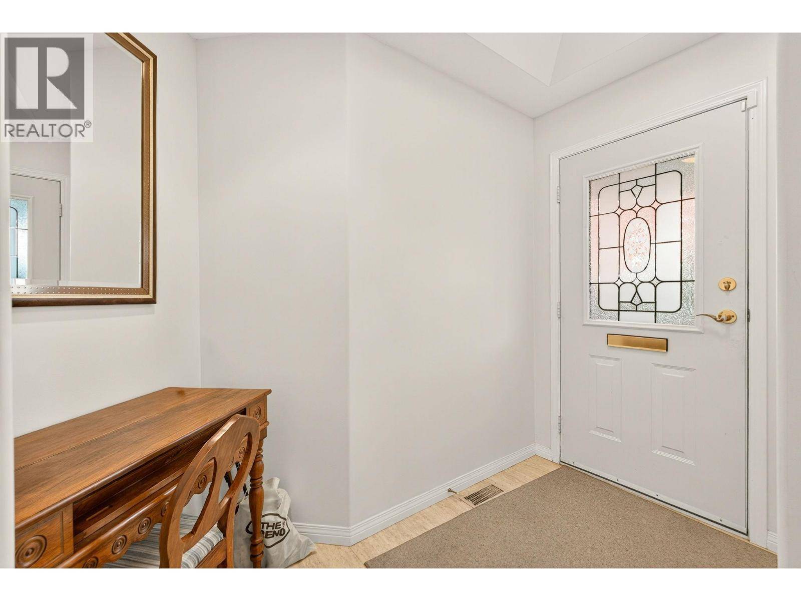 Kelowna, BC V1Y9T6,1321 Ridgeway DR #101