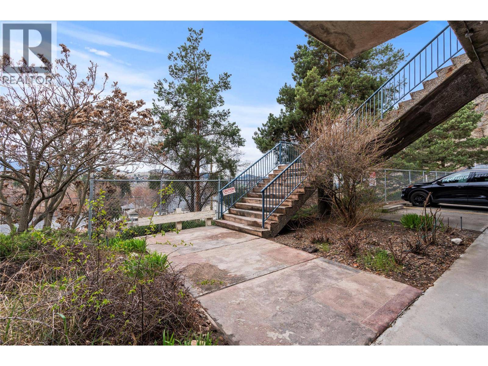 Vernon, BC V1T8M3,3901 32 AVE #210