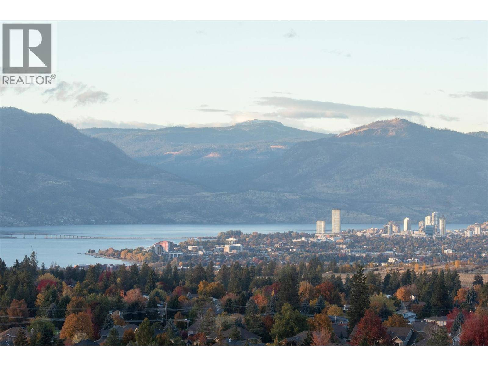 Kelowna, BC V1W5N9,1710 Vincent Place