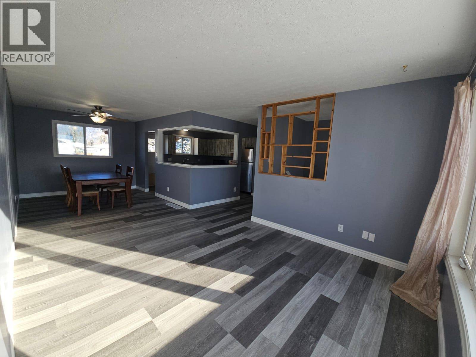 Tumbler Ridge, BC V0C2W0,151 Valleyview Crescent