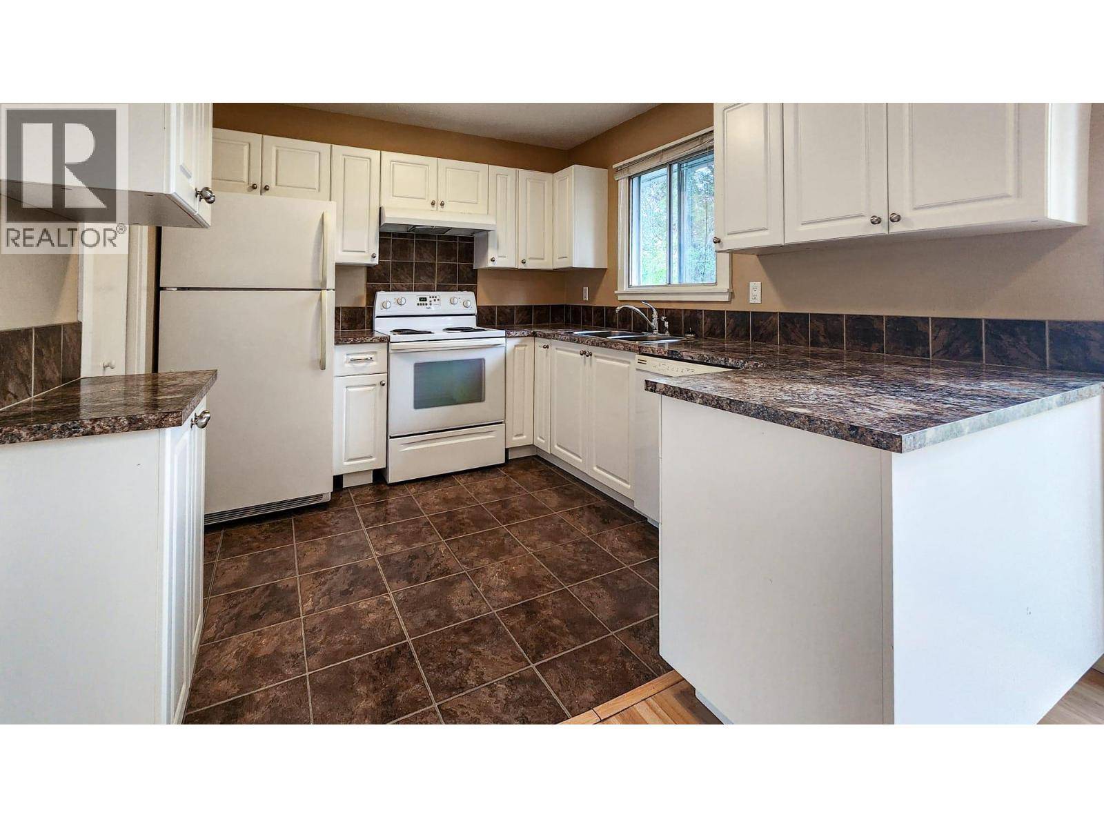 Kelowna, BC V1X2P5,592 MCCurdy Road