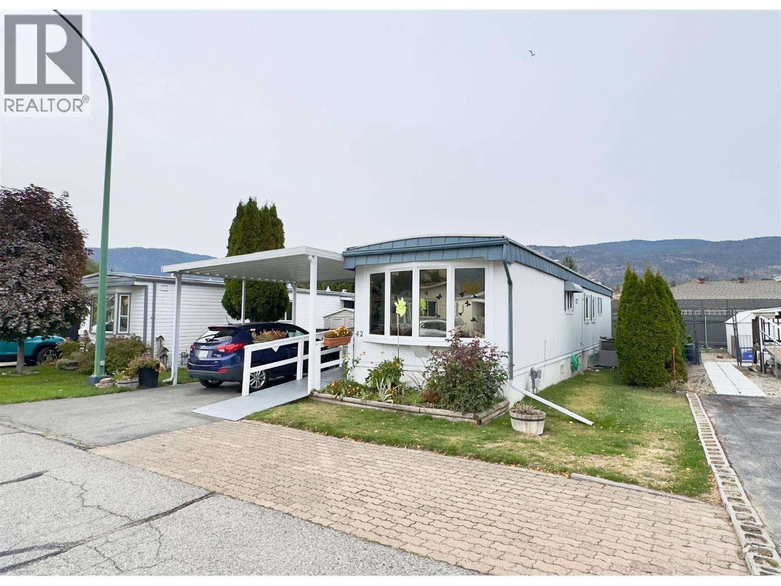 Penticton, BC V2A1G7,999 BURNABY AVE #42