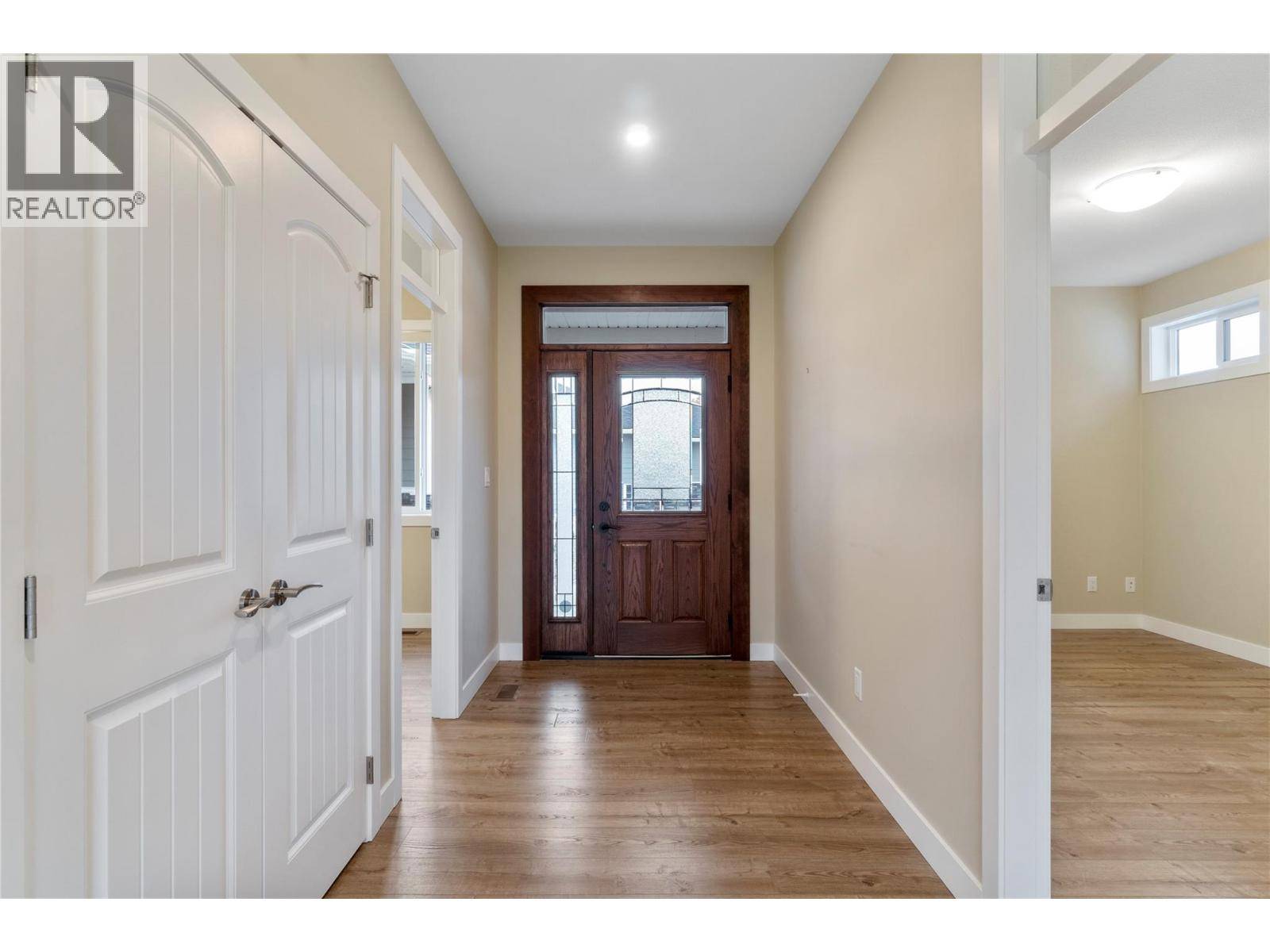 Salmon Arm, BC V1E0E4,1330 10 ST Southwest #9