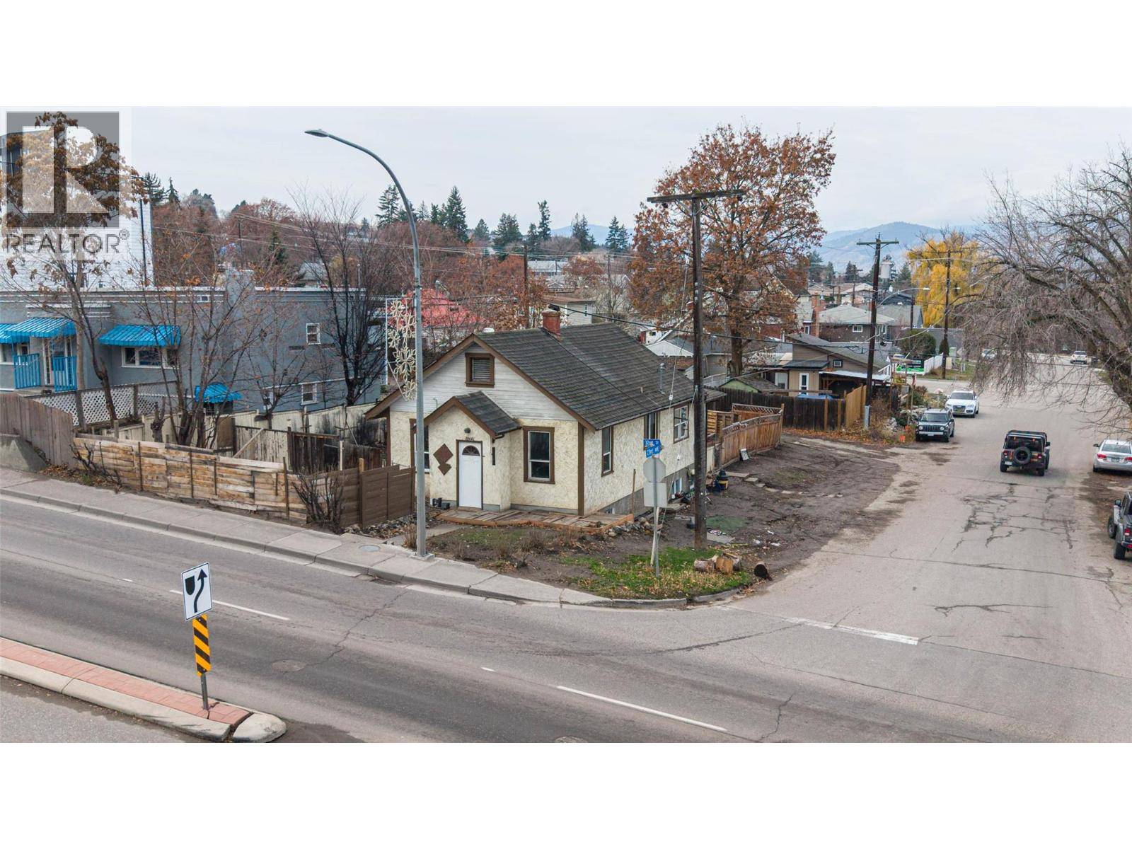 Vernon, BC V1T5L3,2214 32 Street