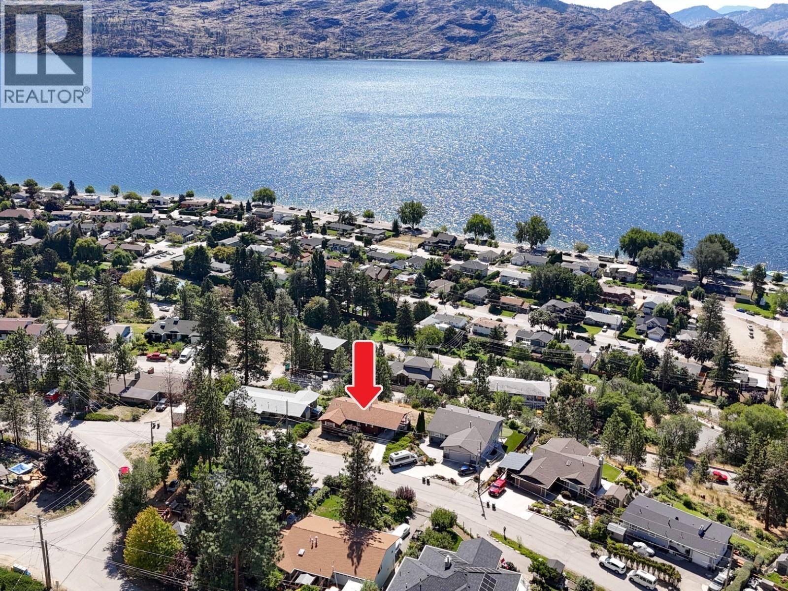 Peachland, BC V0H1X5,4105 3rd Avenue
