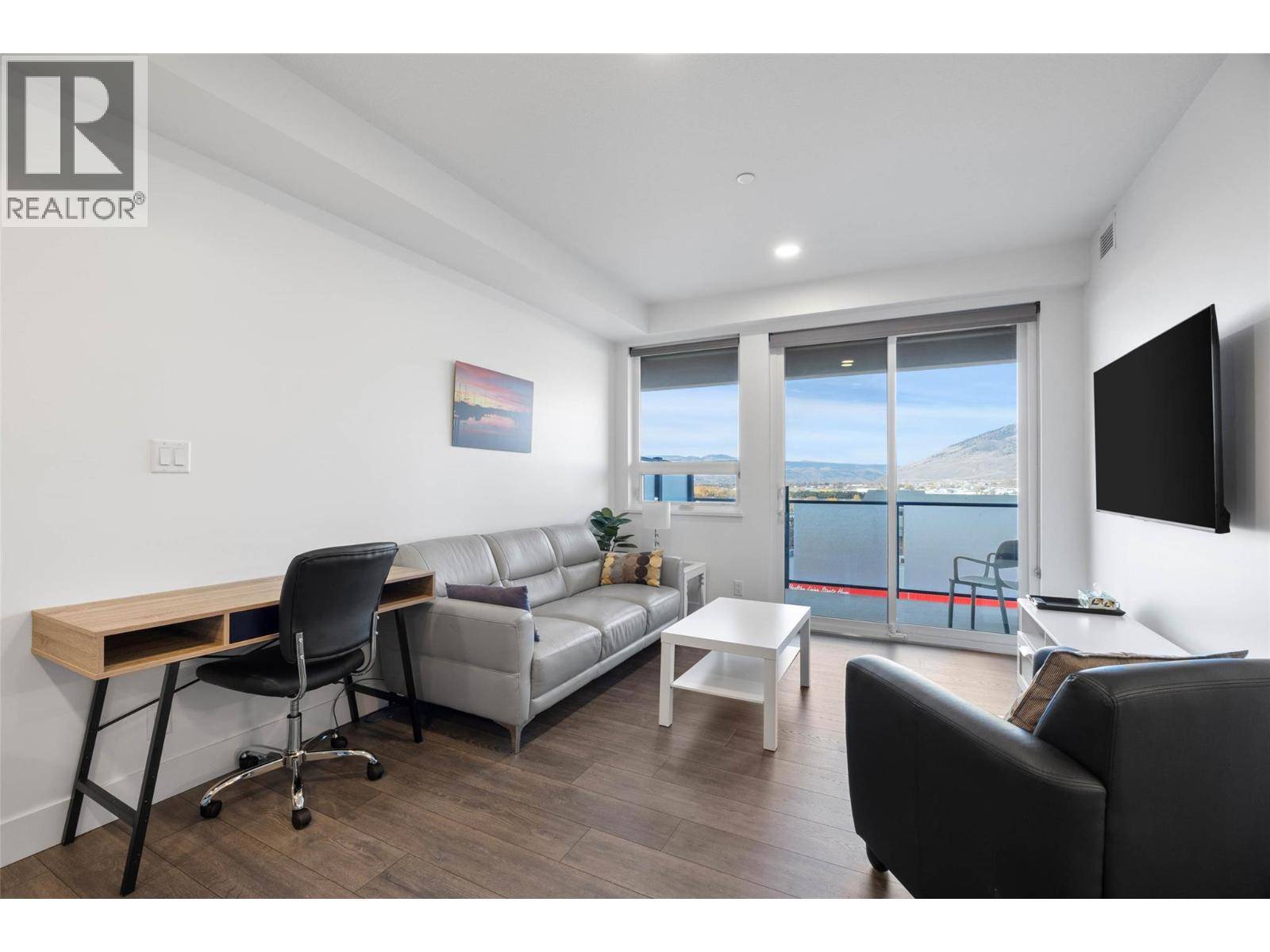 Kamloops, BC V2C2J6,444 ST PAUL ST #518