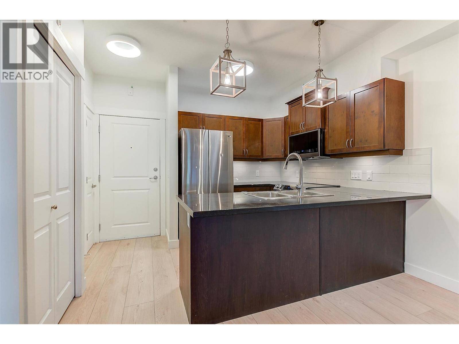 West Kelowna, BC V4T2Z9,3533 Carrington RD #102