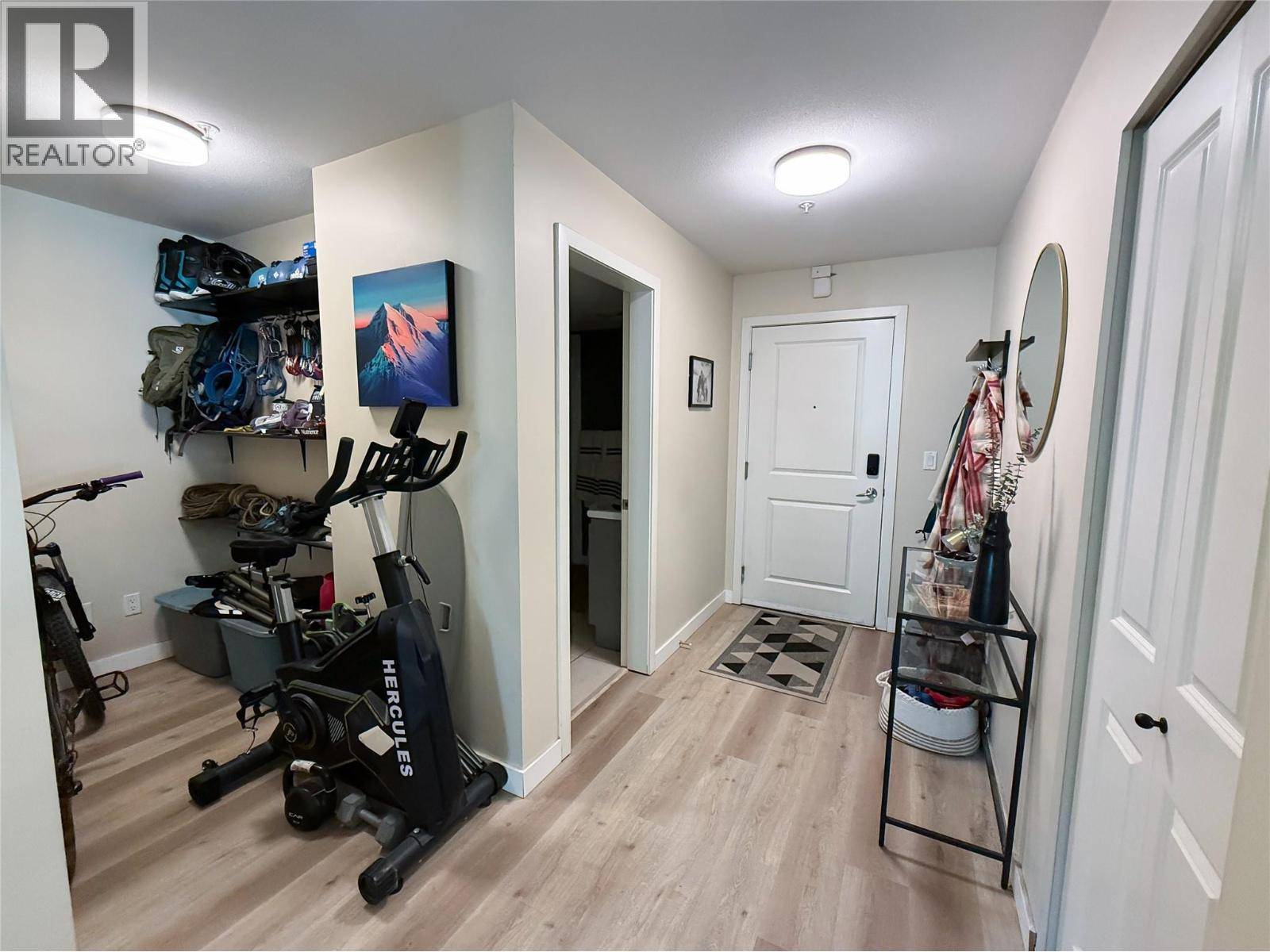 Kelowna, BC V1V2T7,533 Yates RD #114