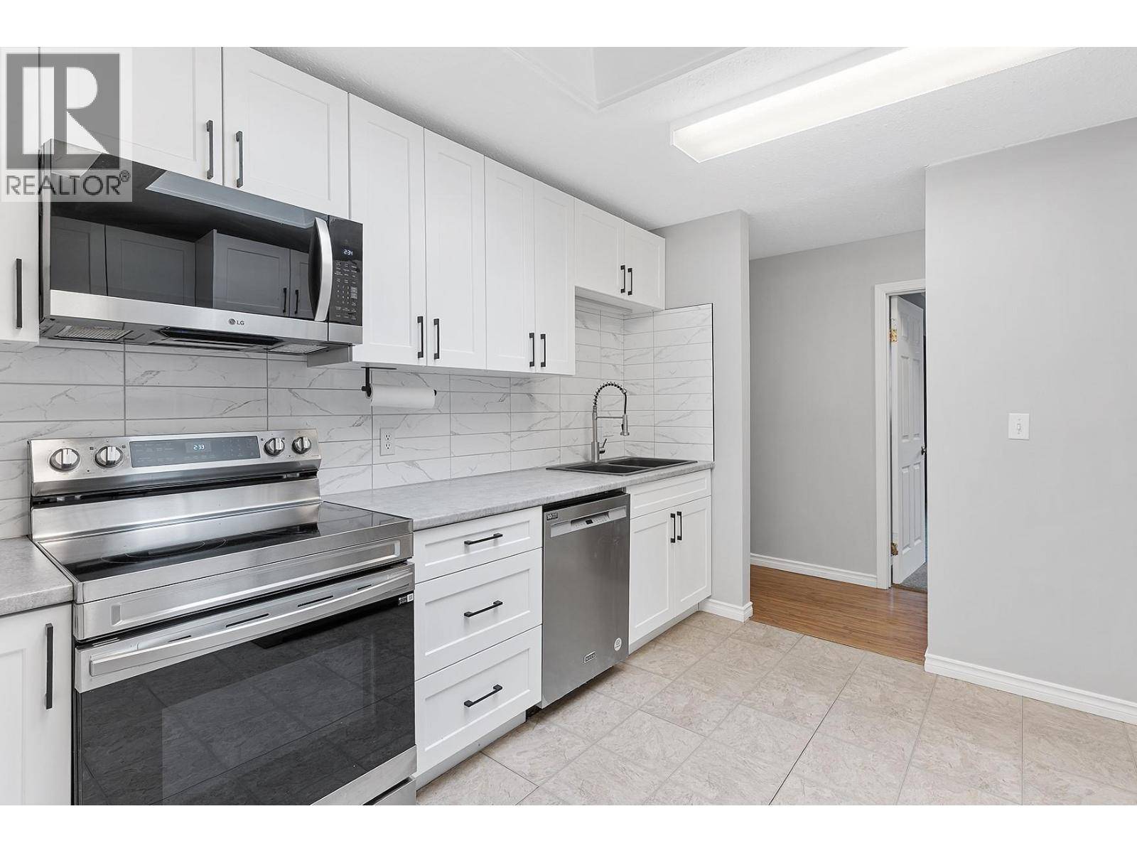 Vernon, BC V1T8L4,3020 Allenby WAY #214