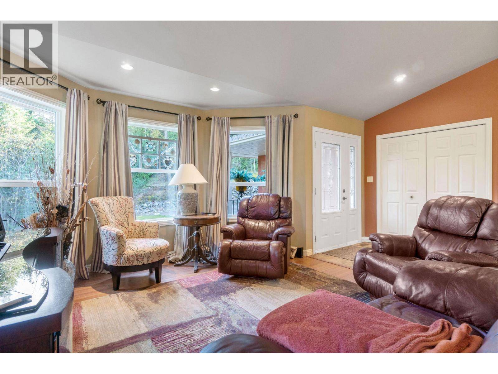 Tappen, BC V1E3A4,307 Partridge Road