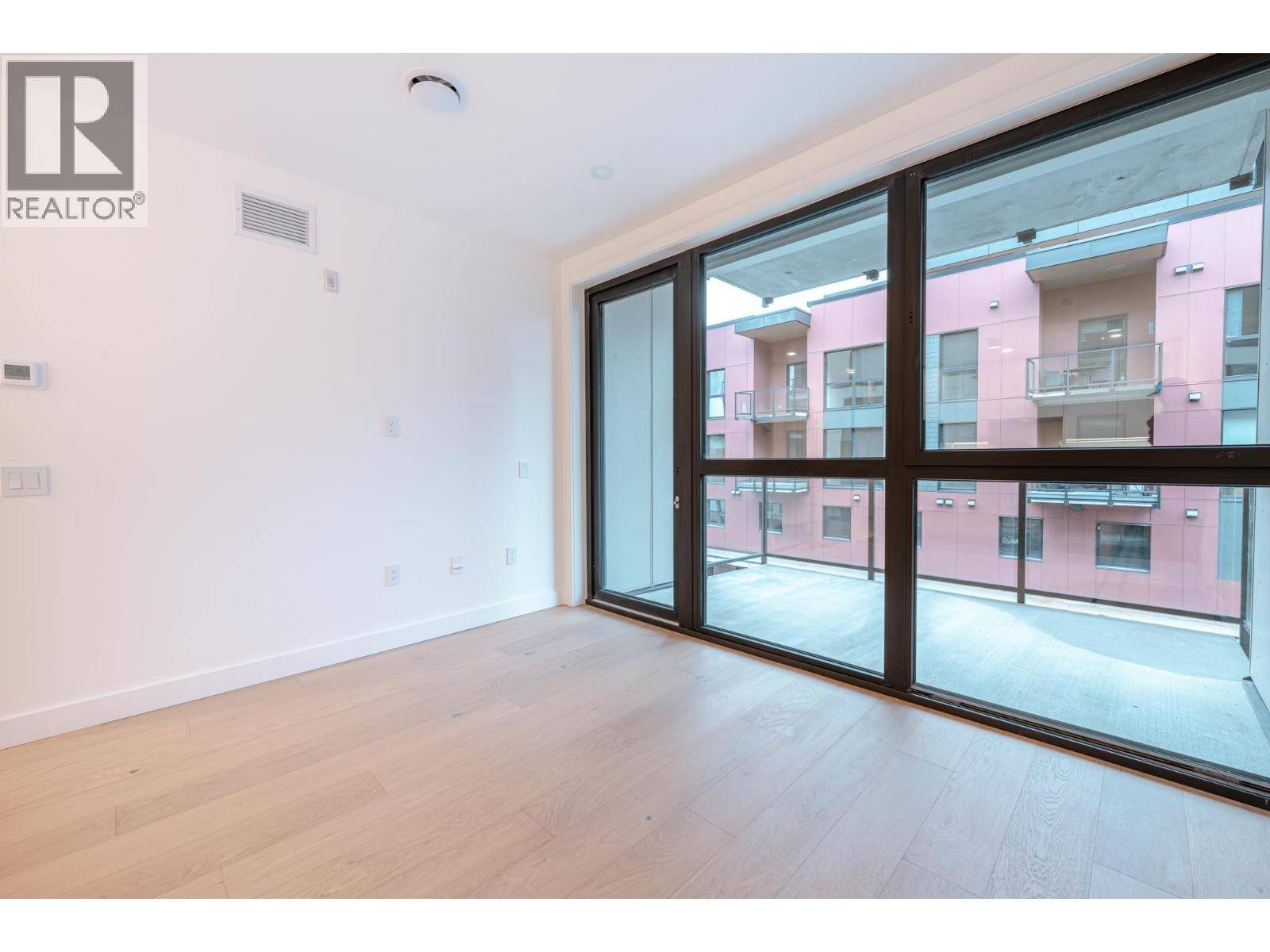 Revelstoke, BC V0E2S0,1702 Coursier AVE #2304