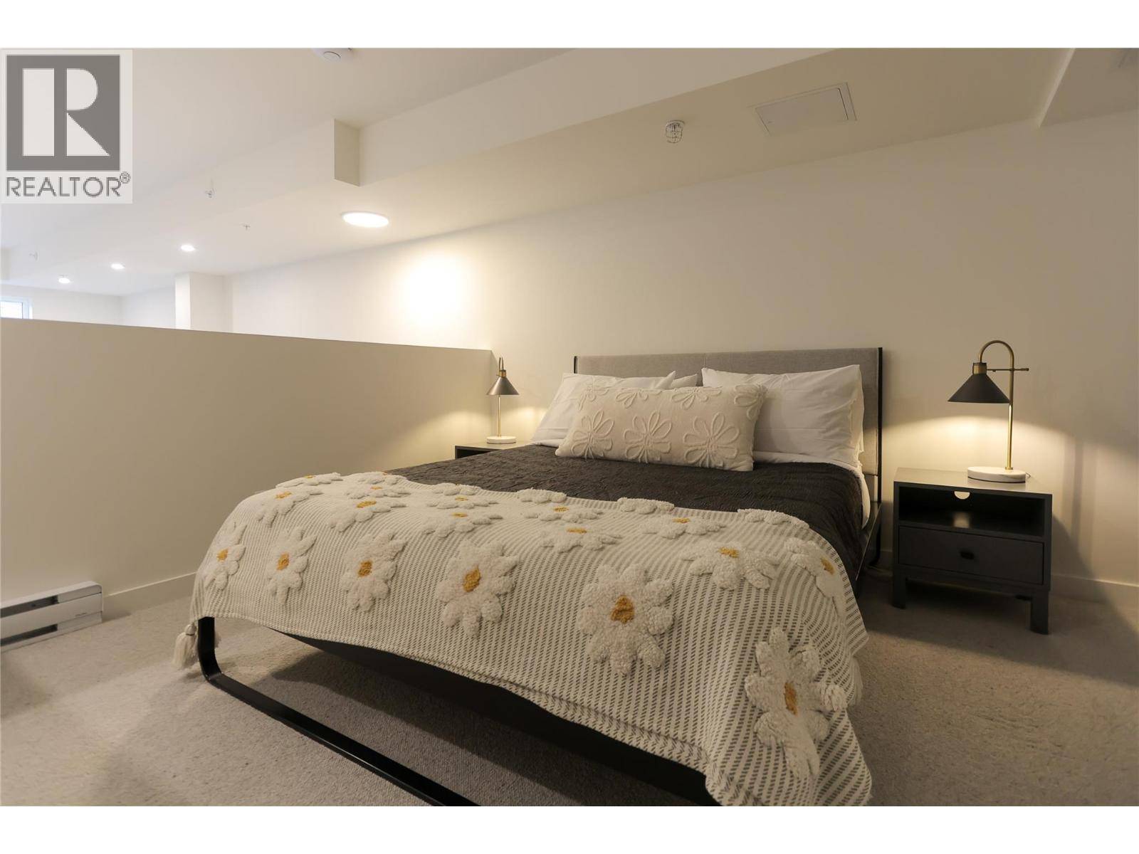 Rossland, BC V0G1Y0,4280 Red Mountain RD #409