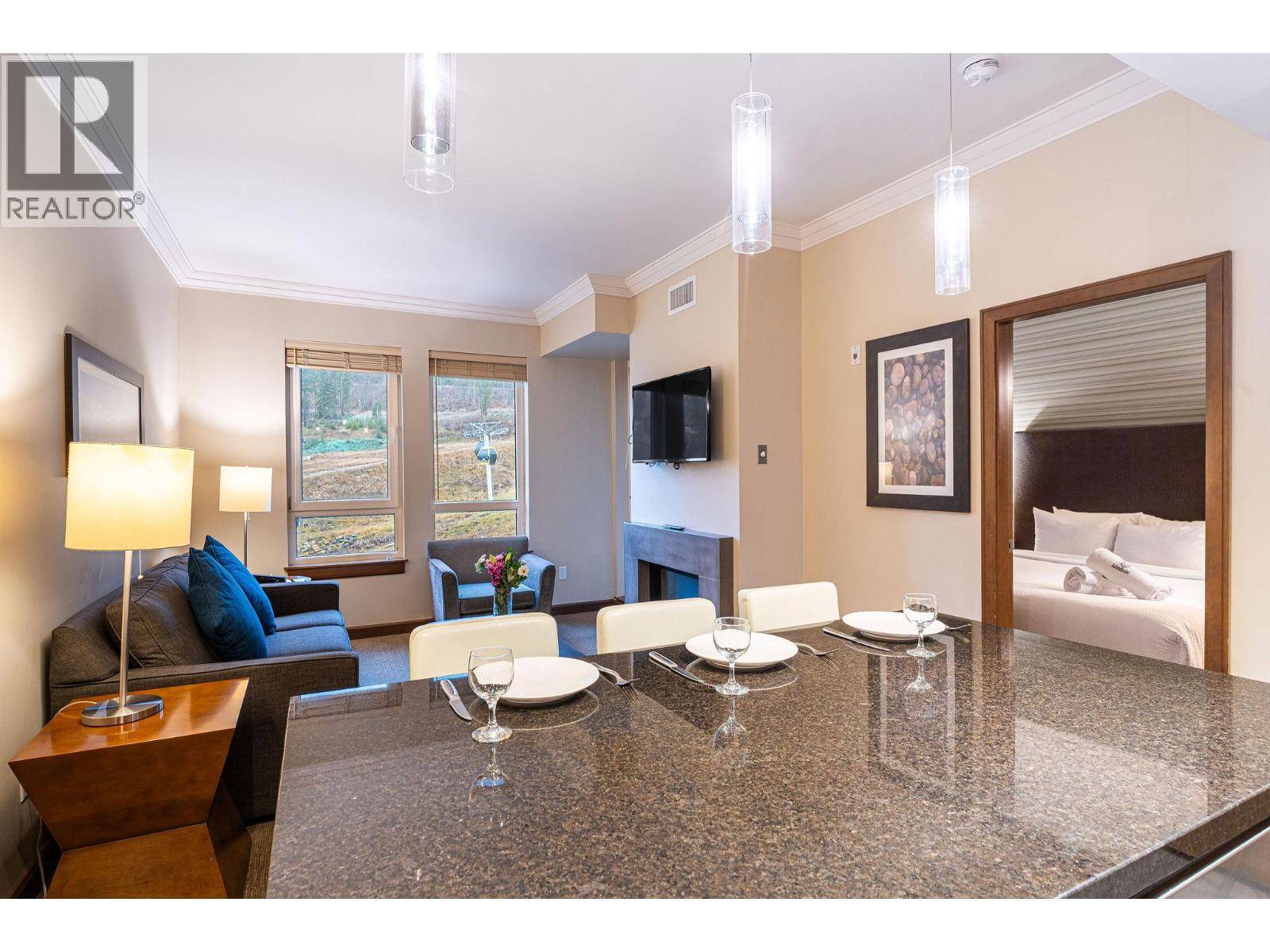 Revelstoke, BC V0E2S1,2950 Camozzi RD #2631