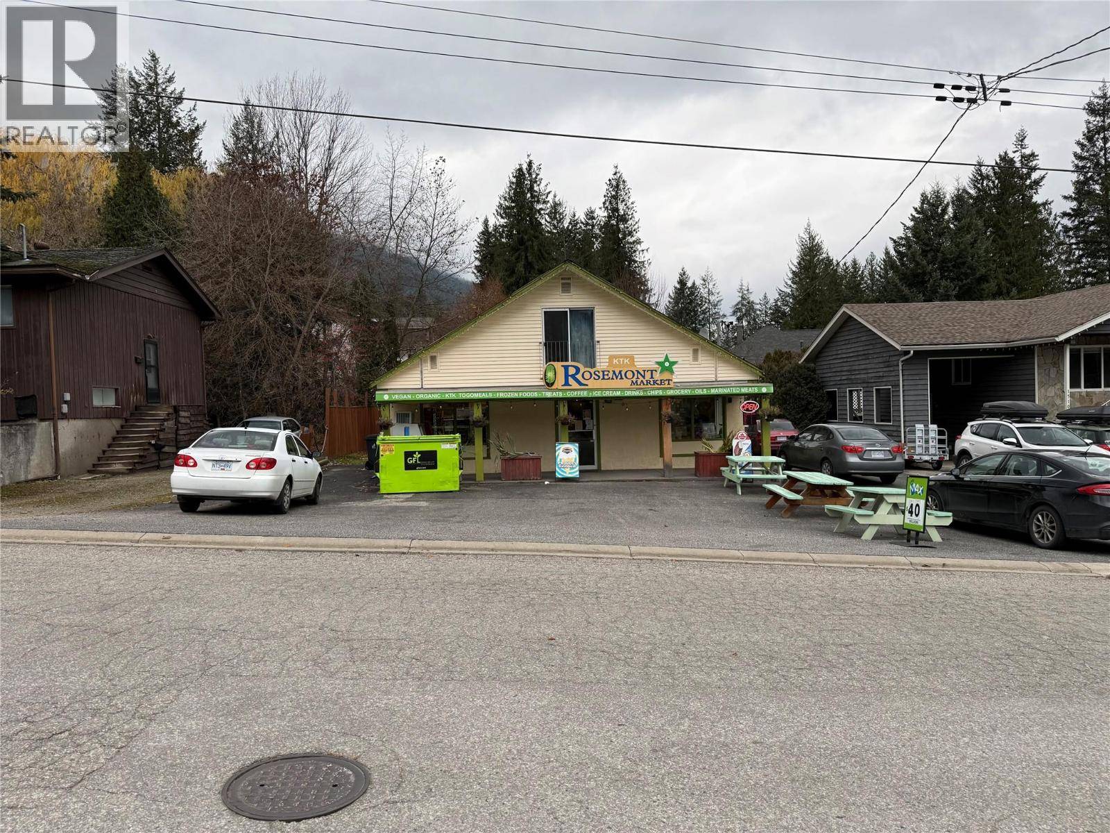 Nelson, BC V1L1A4,1516 Crease Avenue